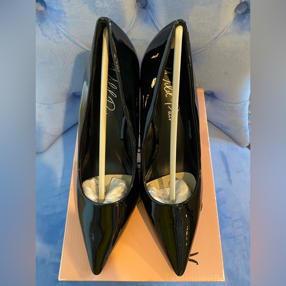 Wild Pair Pointed Patent Pump - Picture 4 of 5